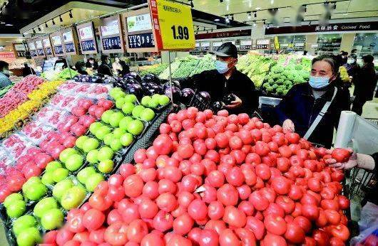 果蔬“美颜”为哪般？高价背后的真相与食品安全